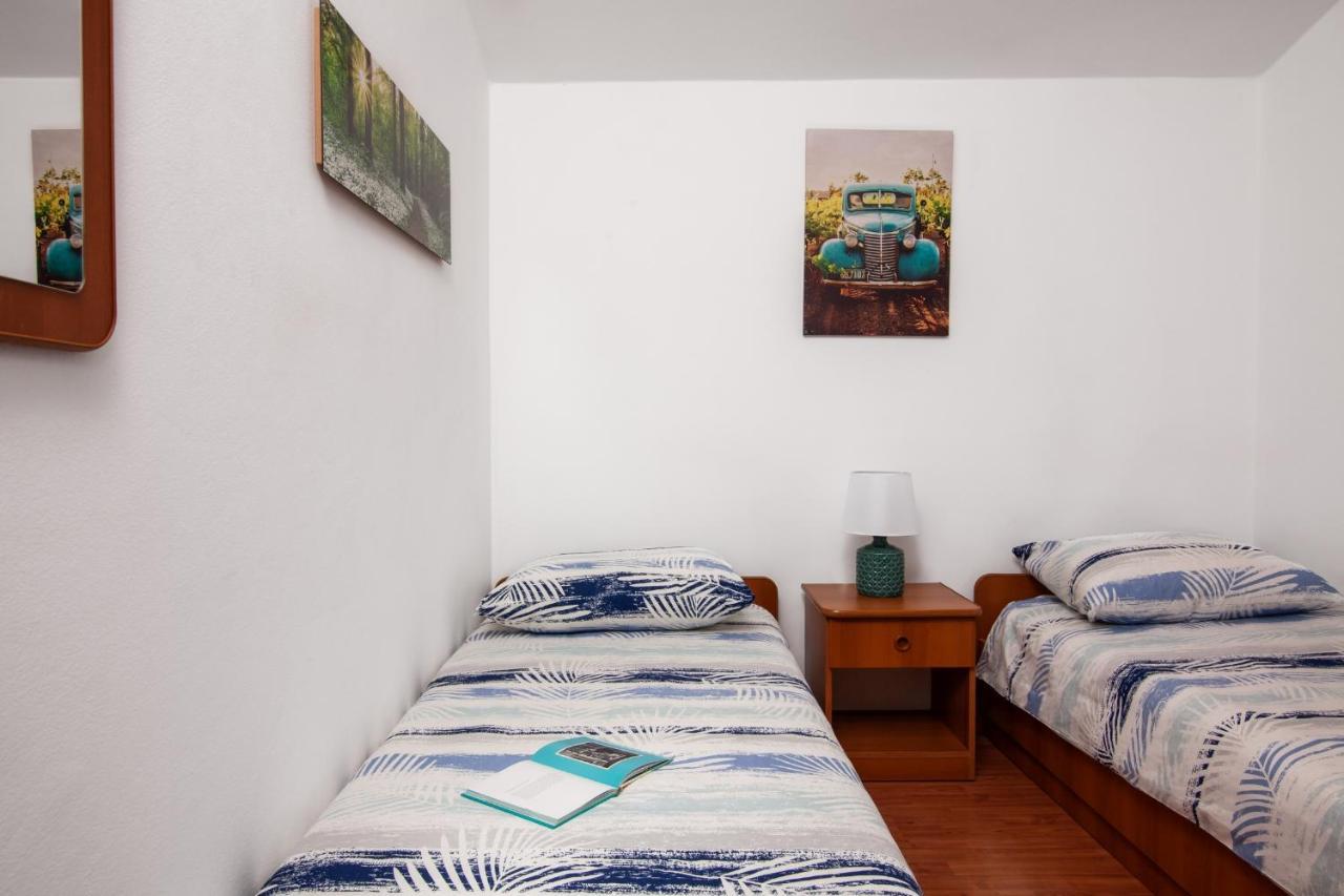Apartman Tanja Fažana Exteriör bild